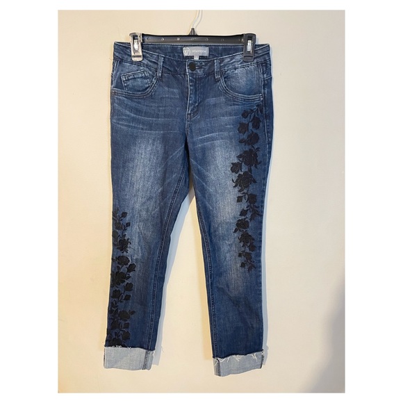 Wit & Wisdom embroidered jeans- 2 - Picture 1 of 3